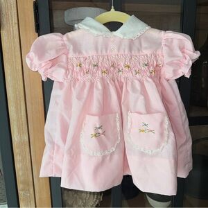 Vintage 80s smocked dress lace collar embroidered puff sleeve baby girl floral